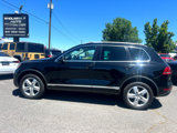 Used 2012 Volkswagen Touareg Sport image 2