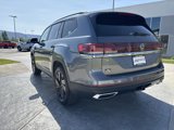 New 2025 Volkswagen Atlas SE image 3