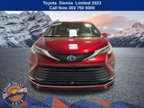 Used 2023 Toyota Sienna Limited image 3