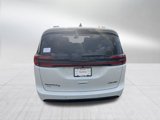 New 2026 Chrysler Pacifica Limited image 6