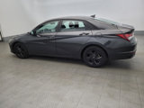 Used 2021 Hyundai Elantra SEL w/ Convenience Package image 3