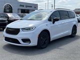New 2025 Chrysler Pacifica Select image 3