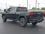 Used 2024 GMC Sierra 2500 Denali Ultimate image 4