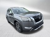 New 2025 Nissan Pathfinder Platinum image 3