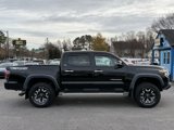 Used 2017 Toyota Tacoma SR5 image 5