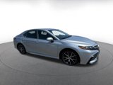 Used 2024 Toyota Camry SE image 2