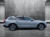 Used 2025 Volvo V90 B6 Cross Country Ultra w/ Climate Package image 4