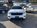 Used 2018 Jeep Grand Cherokee Laredo image 2