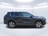 New 2025 Mitsubishi Outlander SE image 2