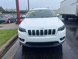 Used 2019 Jeep Cherokee Latitude w/ Popular Appearance Group image 2