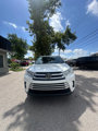 Used 2019 Toyota Highlander LE image 2