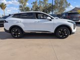 New 2026 Kia Sportage LX image 2