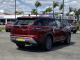 New 2025 Nissan Pathfinder SL w/ SL Premium Package image 2