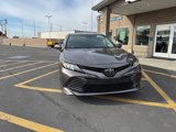 Used 2018 Toyota Camry LE image 2