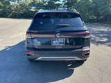 New 2025 Volkswagen Taos SEL image 4