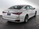 New 2025 Lexus ES 300h w/ Luxury Package image 3