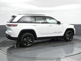 New 2025 Jeep Grand Cherokee Altitude image 2