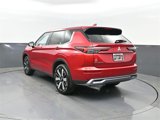 New 2025 Mitsubishi Outlander SE image 3