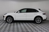 Certified 2025 Porsche Macan image 2