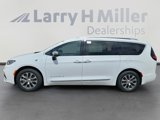 New 2025 Chrysler Pacifica Pinnacle image 3