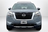 Used 2024 Nissan Pathfinder Platinum image 2