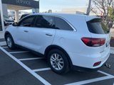 Used 2019 Kia Sorento LX image 2