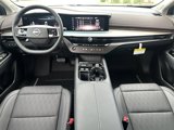 New 2025 Nissan Murano Platinum image 2