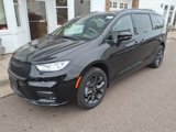 New 2026 Chrysler Pacifica Limited w/ S Appearance Package image 2