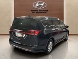 Used 2022 Chrysler Pacifica Touring-L image 5