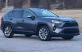 Used 2019 Toyota RAV4 XLE Premium image 4