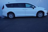 Used 2022 Chrysler Voyager LX image 2