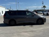 Used 2022 Chrysler Pacifica Touring-L w/ Uconnect Theater Family Group image 6