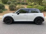 Used 2015 MINI Cooper 4-Door Hardtop image 2