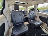 Used 2020 Chrysler Pacifica Limited image 4