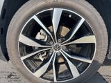 Used 2025 Volkswagen Atlas SEL Premium R-Line image 3