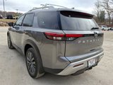 New 2025 Nissan Pathfinder SL w/ SL Premium Package image 3