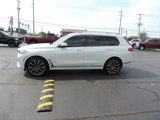 Used 2021 BMW X7 xDrive40i w/ Executive Package image 2