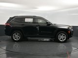 Used 2023 Jeep Grand Cherokee Limited image 4