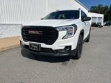 Used 2024 GMC Terrain SLT w/ Elevation Edition image 4