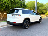 Used 2024 Jeep Grand Cherokee L Laredo image 3