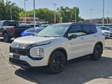 Used 2025 Mitsubishi Outlander SEL Black Edition image 3