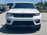 Used 2023 Jeep Grand Cherokee Limited image 2