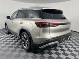 Certified 2025 INFINITI QX60 Luxe image 6