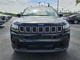 Used 2024 Jeep Compass Sport image 2