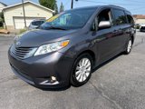 Used 2015 Toyota Sienna XLE image 2