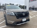 New 2025 Nissan Pathfinder Platinum w/ Black Appearance Package image 2