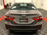 Used 2022 Toyota Camry LE image 3