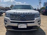 Used 2017 Ford Explorer Platinum image 2