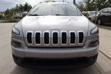 Used 2018 Jeep Cherokee Latitude image 2