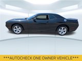 Used 2023 Dodge Challenger SXT image 2